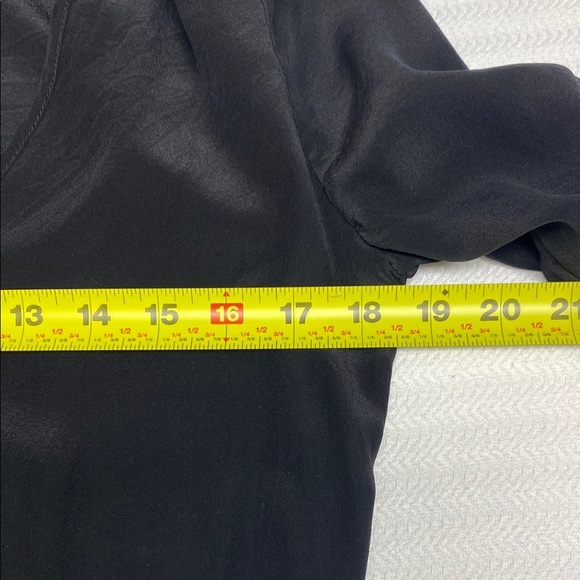 Primrose Blouse Silk Elegant Scoop Neck Smocked Cuff and Hem Black Size Medium - Picture 4 of 16